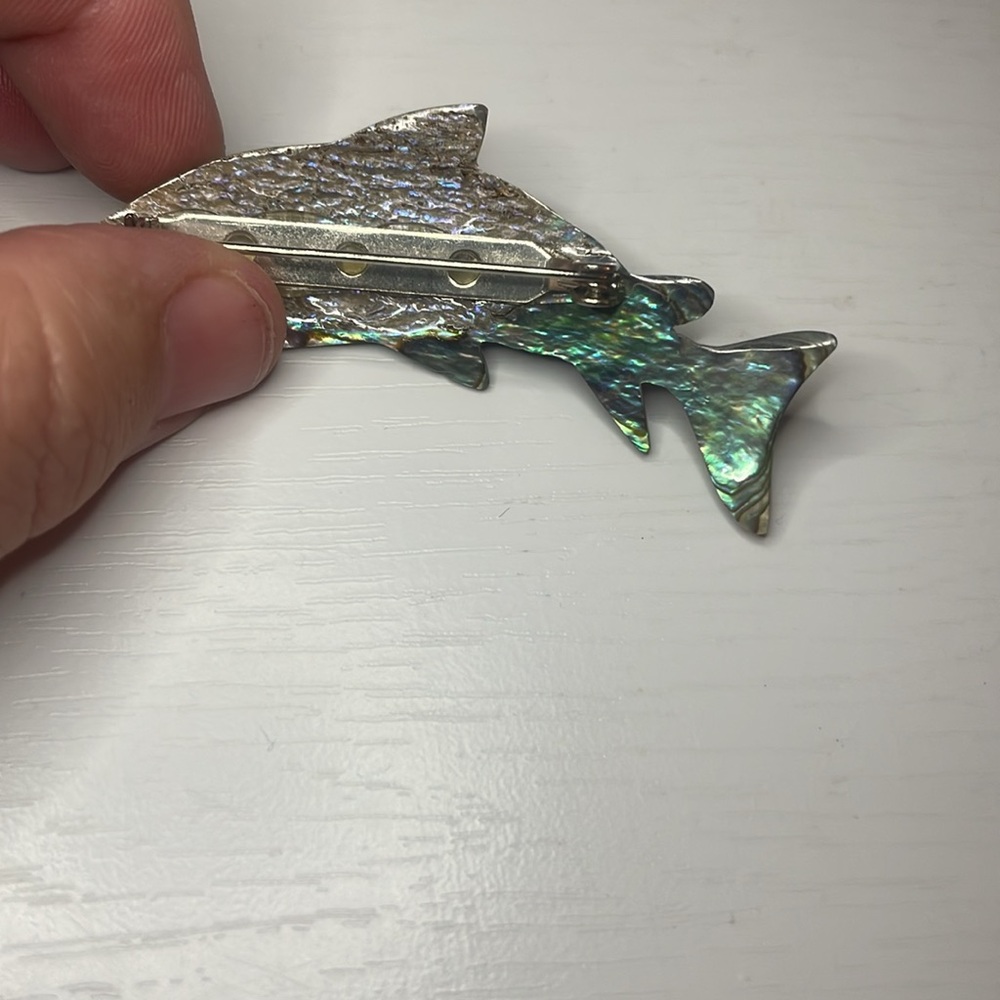 Mother of pearl abalone tuna pin blue and green  2 inch - Picture 6 of 10